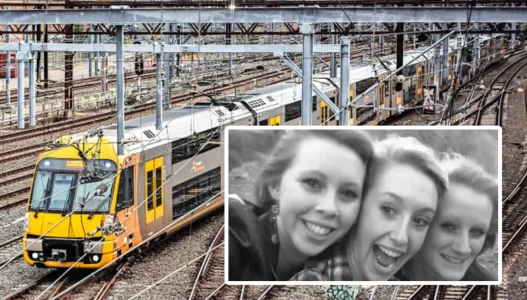 A selfie taken before three friends died showed they missed heartbreaking details.